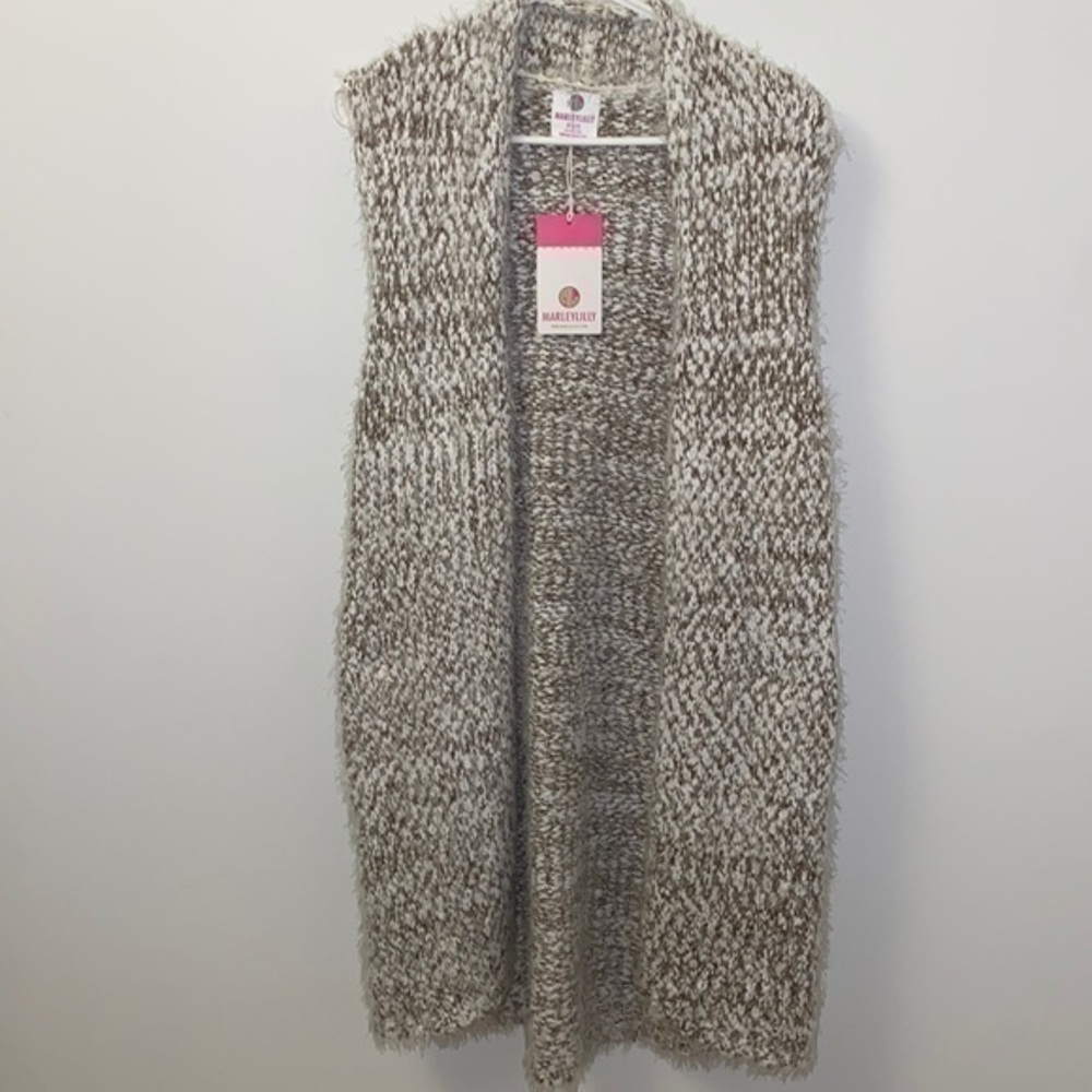Sweater vest